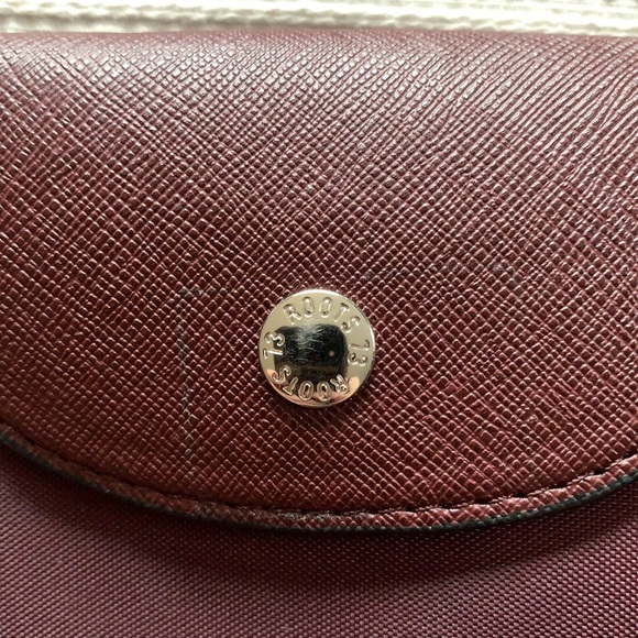 Roots Shoulder Purse - Picture 2 of 9